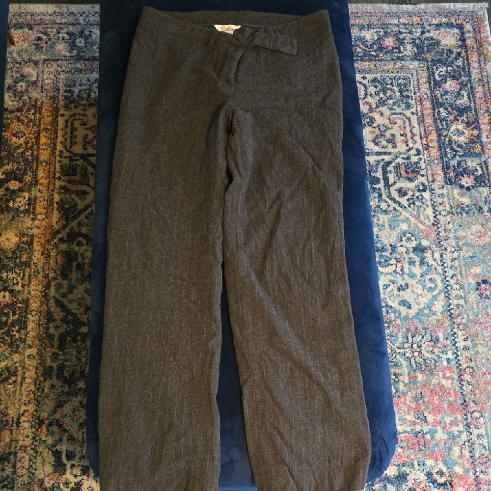 Lilly Pulitzer Gray Dress Pants with Elegant Design